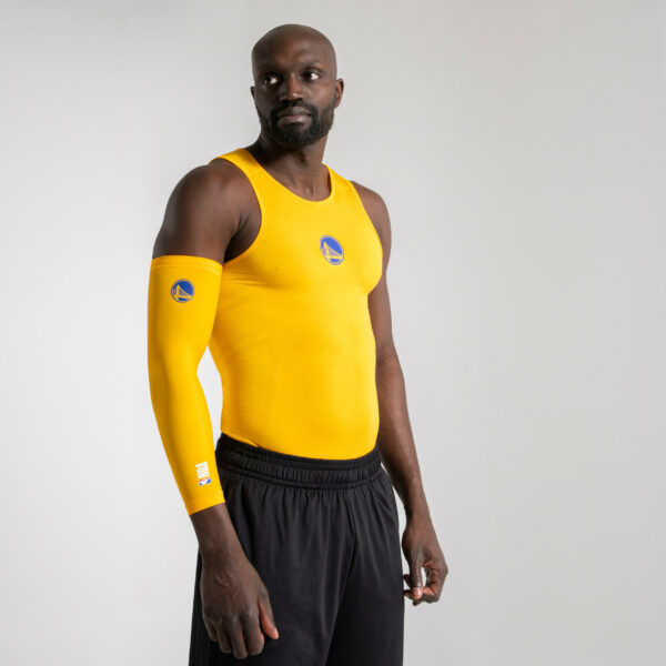 Damen/Herren Ellenbogenbandage Basketball - E500 NBA gelb